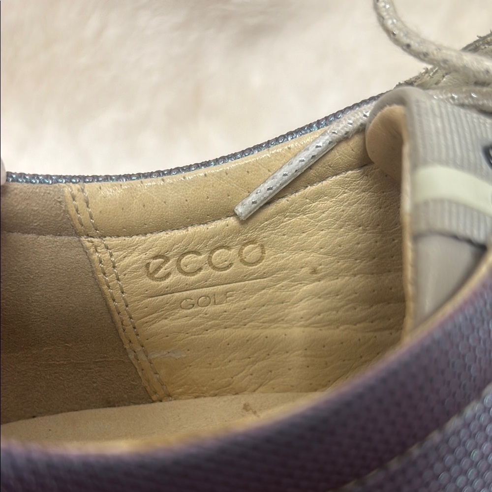 Ecco Women's Wide Width golf shoes - Picture 3 of 13